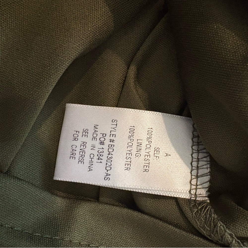 NWT, A Beautiful Soul Olive Flock Spot 3/4 Sleeve Tie Bow V-Neck, Sz 1X - Picture 15 of 15